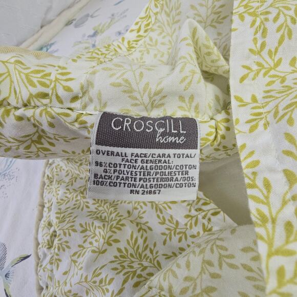 2 Croscill Cecilia King Shams Roses and Eyelet Lace Cottage Patchwork 86"x18" - Picture 7 of 8